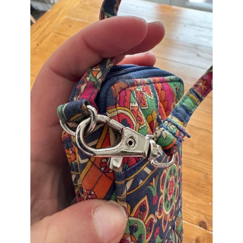Vera Bradley Quilted Cotton Wristlet‎ Wallet Blue Floral Geometric Zip Around
